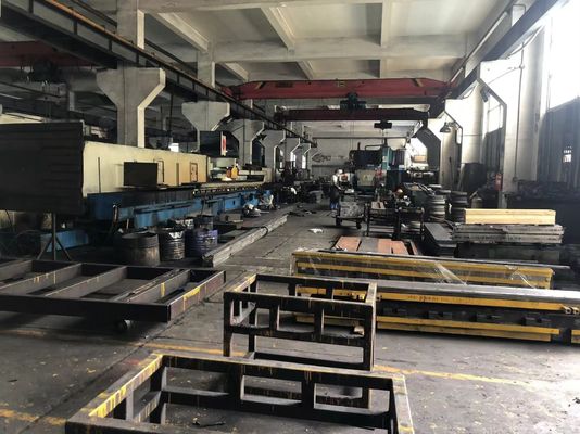 dụng cụ / khuôn cực tròn & đa giác hình nón cho cột đèn 10m cho nhà sản xuất cột đèn russia