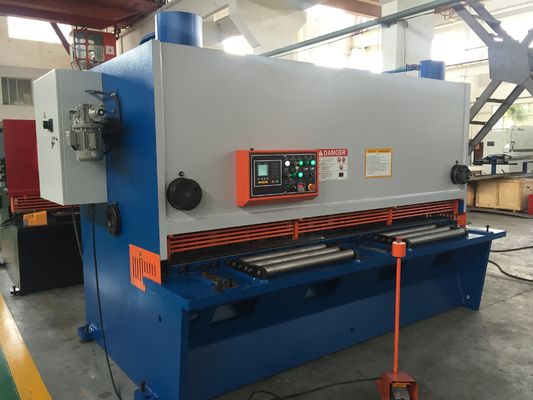 Máy cắt vải kim loại Guillotine CNC Máy cắt vải thủy lực với Backgauge 600 mm Rexroth Valve cung cấp và cắt kim loại