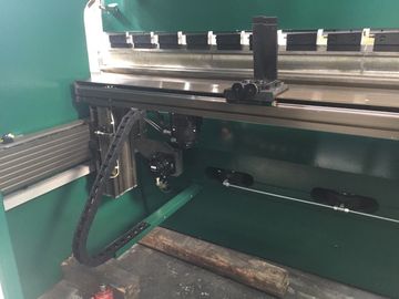 E21 Thép nhẹ phanh áp lực thủy lực góc uốn cao nhất 135°